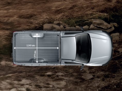 กระบะท้ายใหญ่ ดีไซน์เพื่อความแกร่งและทนทาน รองรับทุกการใช้งาน ด้วยผนังกระบะแบบสองชั้น ขนาด 2,265 มม. X 1,470 มม.