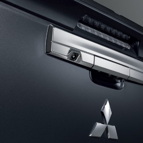 กล้องมองหลังบริเวณมือเปิดกระบะท้าย