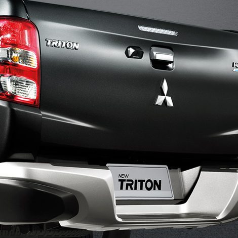 กันชนหลังดีไซน์ทันสมัยลงตัว