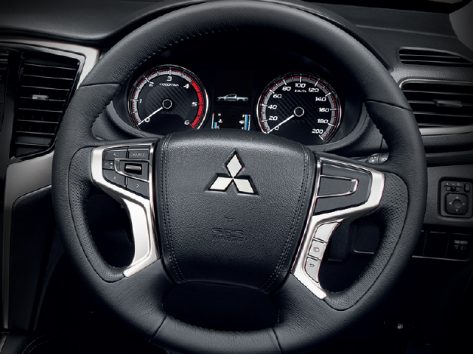 พวงมาลัยมัลติฟังก์ชัน