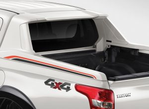 สไตลิ่งบาร์ *(มีเฉพาะรุ่น Double Cab Plus)