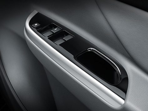 ปุ่มปรับกระจกไฟฟ้าด้านคนขับ