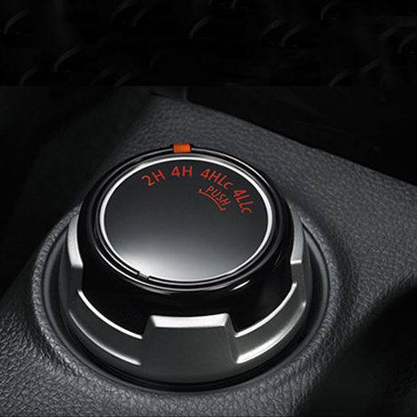 โหมดขับเคลื่อน 4 ล้อ Super Select 4WD II ด้วยระบบไฟฟ้า สะดวกด้วยสวิตช์การปรับโหมดขับขี่จาก 2 ล้อ เป็น 4 ล้อ ได้อย่างสะดวกและแม่นยำ