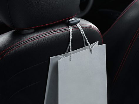 ตะขอสำหรับแขวนของที่เบาะนั่งผู้โดยสารด้านหน้า