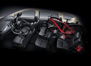 Flexible Seats เบาะที่นั่งแถวที่ 2 และ 3 แยกพับอิสระซ้าย - ขวา